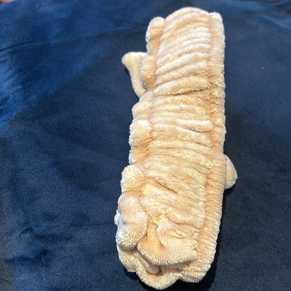 Giovanni Nude pink Elastic  velvet headband with bow - Picture 6 of 9